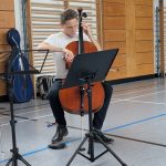 Musiker mit Cello
